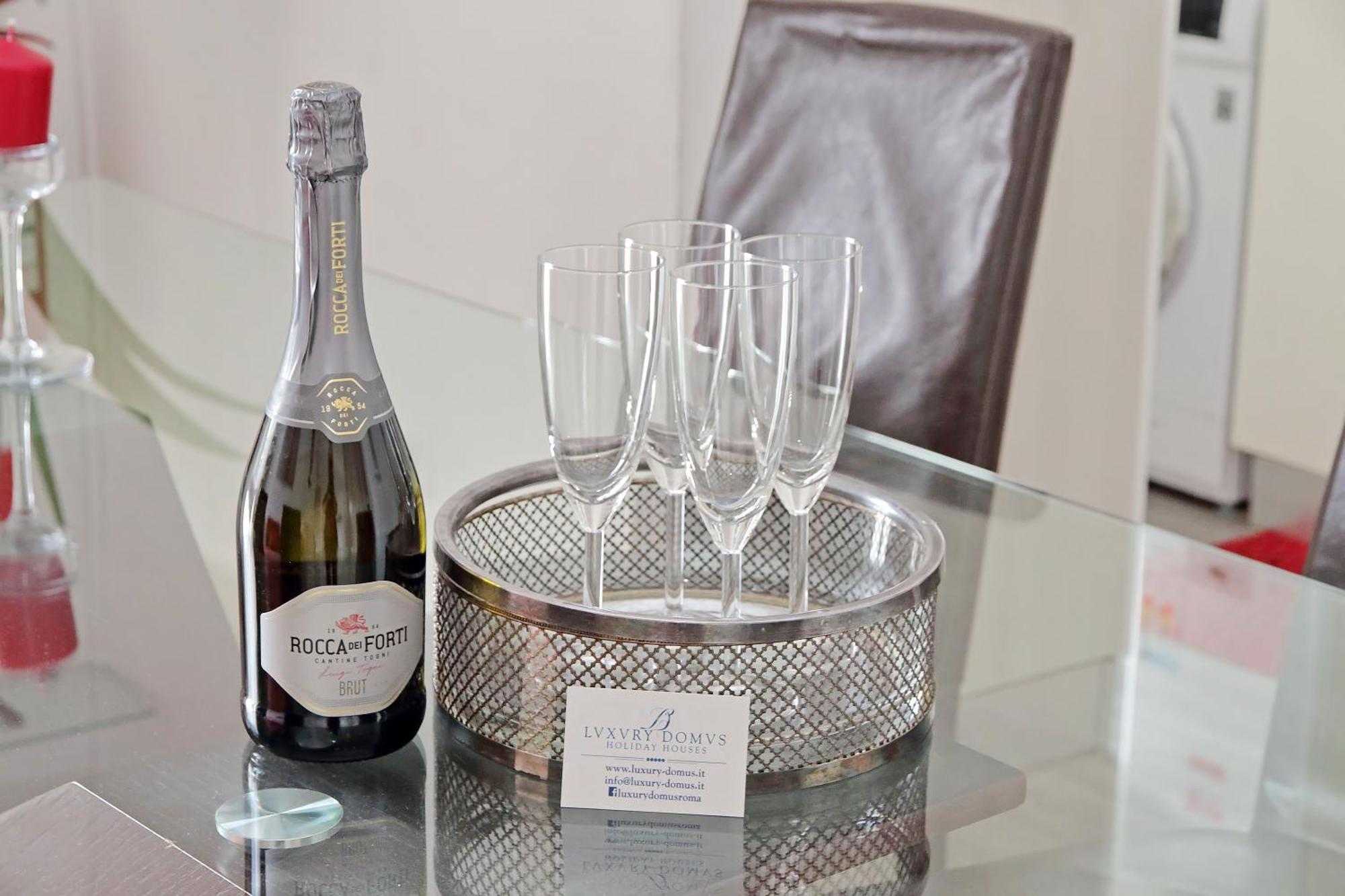 Luxury Domus Amadeus Apartment Rome Bagian luar foto
